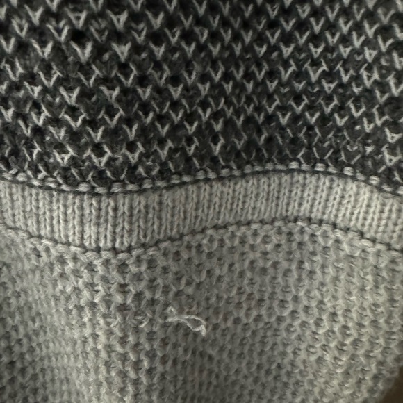 Merokeety Colorblock Sweater - Picture 5 of 7